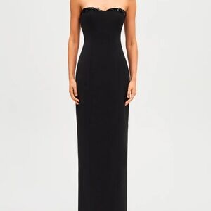 Elegant Black Strapless Dress
